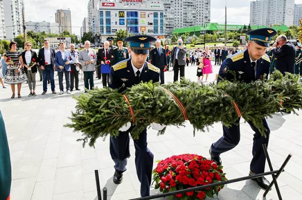 Пожарные и спасатели столицы продолжают героические традиции МПВО Москвы © Гагаринское Пожарные и спасатели столицы продолжают героические традиции МПВО Москвы