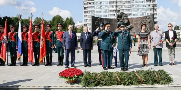 Пожарные и спасатели столицы продолжают героические традиции МПВО Москвы © Гагаринское Пожарные и спасатели столицы продолжают героические традиции МПВО Москвы